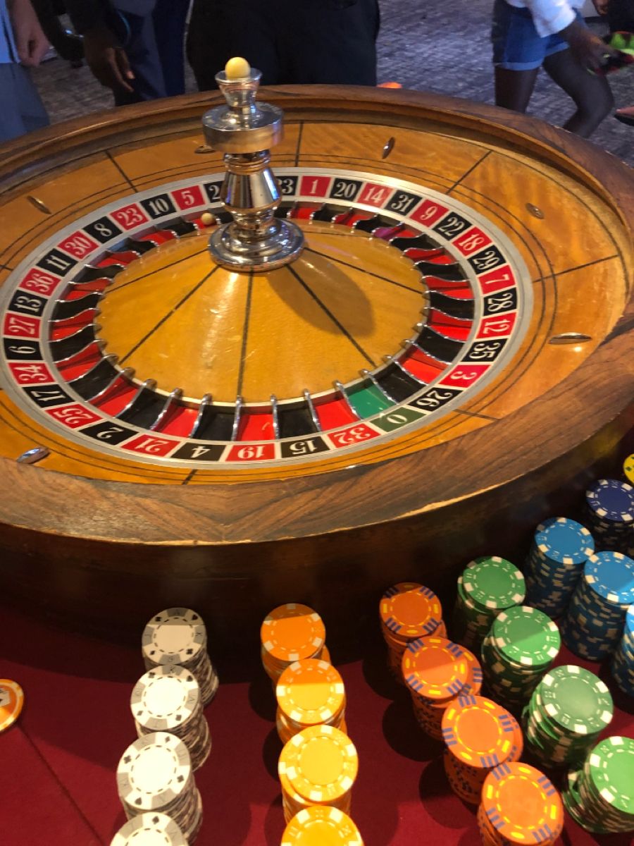 888 casino کھلاڑیوں کے لیے لائیو کیسینو سیکشن